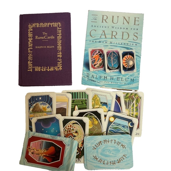 The Rune Cards Ancient Wisdom For The New Millennium Ralph H Blum First Edition - Picture 1 of 12